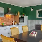4 Bedroom Awesome In 度假居 *