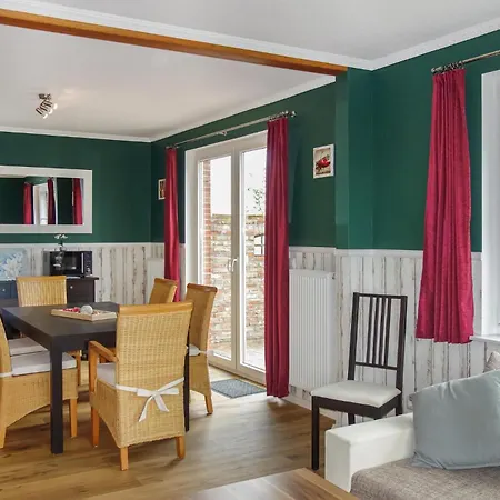 4 Bedroom Awesome In