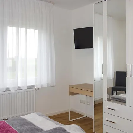 4 Bedroom Awesome In *
