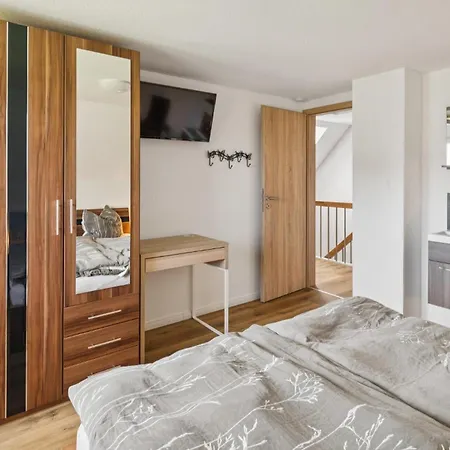 4 Bedroom Awesome In *