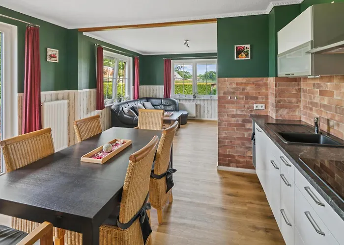 Ferienhaus 4 Bedroom Awesome In Osteel